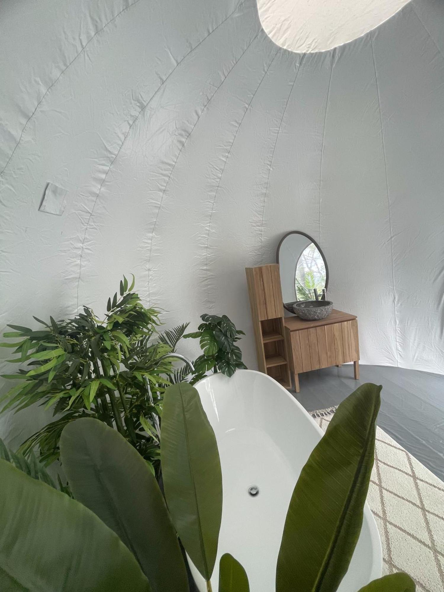 La Bulle Perchee De Chantilly Гувьо Екстериор снимка